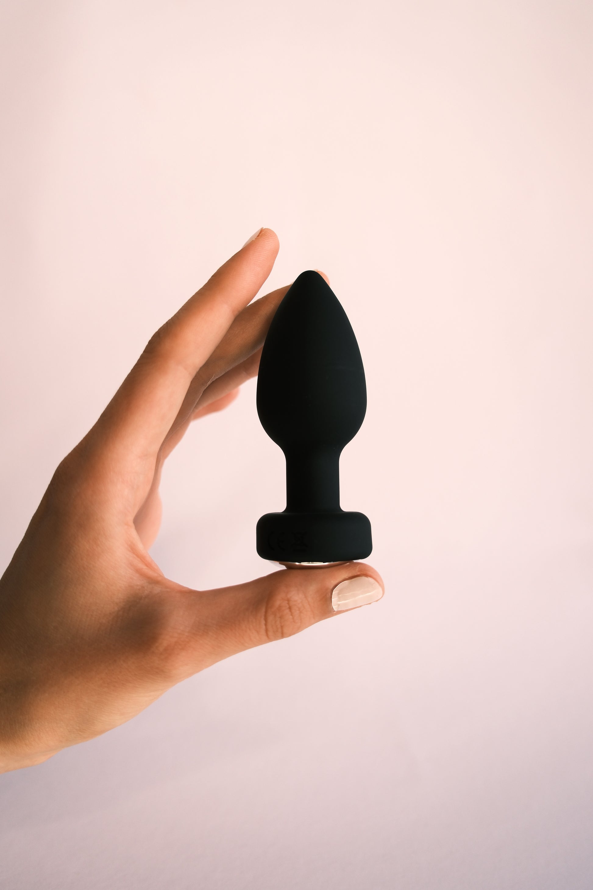 Premium Anal Plug with Remote – 10 Vibration Settings (Unisex)
